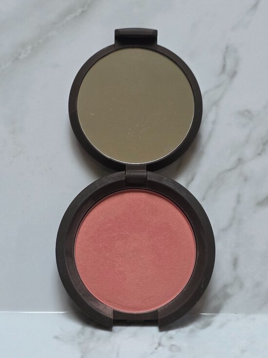 BECCA Other - Becca FLOWERCHILD Mineral Blush (0.20 oz.)